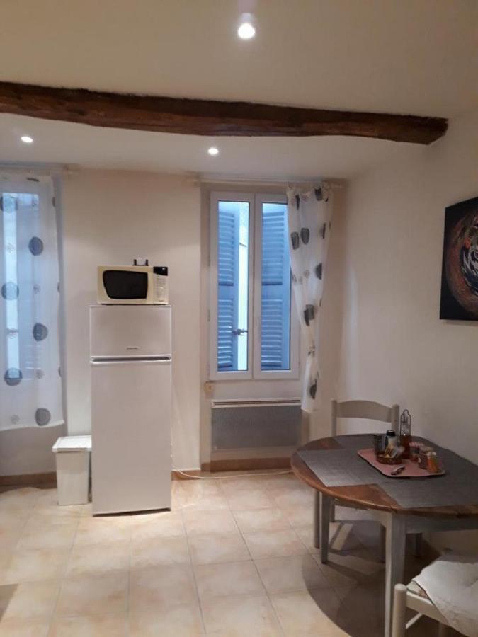 Apartamento Les Capena 2 Collobrières Exterior foto